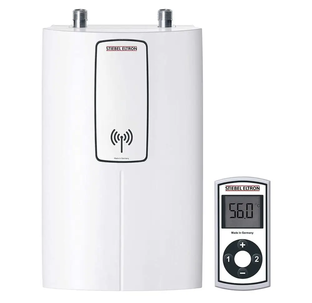 Weißer Kompakt-Durchlauferhitzer von Stiebel Eltron mit digitalem Display und Steuerelement für die Temperatureinstellung. Anschlussmöglichkeiten oben sichtbar.